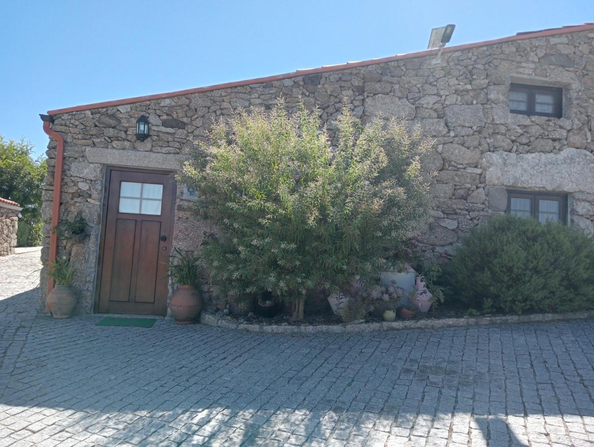 Eiras Do Dao Hotell Penalva do Castelo Eksteriør bilde
