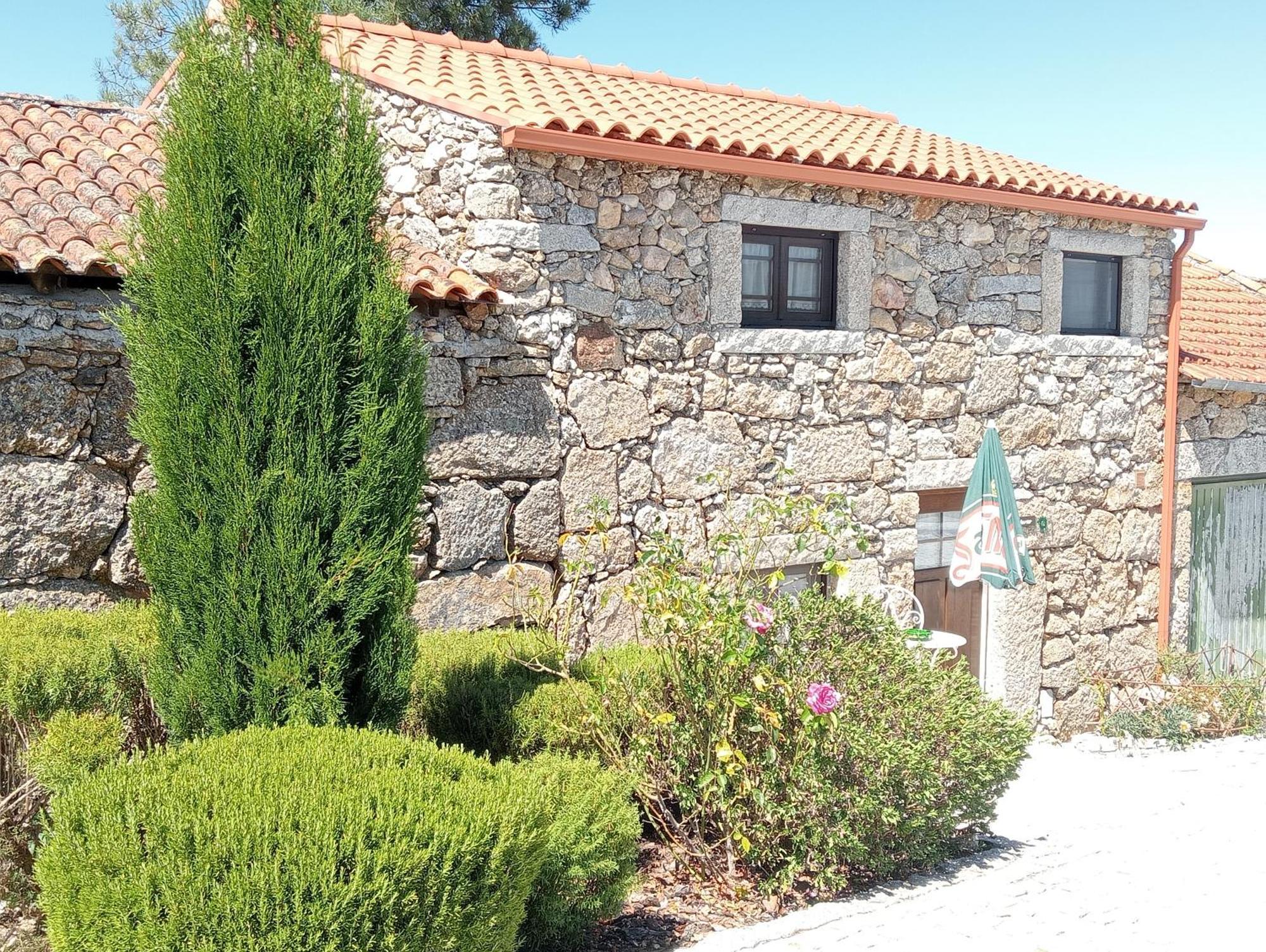 Eiras Do Dao Hotell Penalva do Castelo Eksteriør bilde